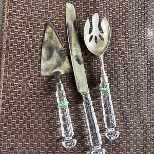 Elegant Silver and Clear Handle Dining Set